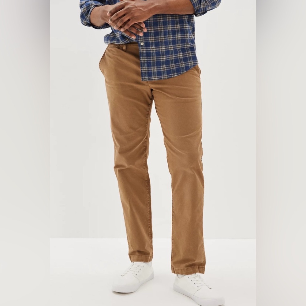 American Eagle Straight Lived-in Khaki Pants
